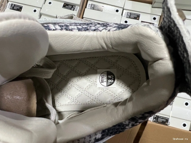 4 Retro 819139-030  Jordan Snakeskin   0301